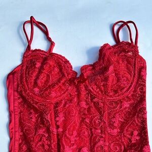 Lily of France corse w garter straps red lace SZ 34B never worn